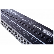 Behringer ULTRAPATCH PRO PX3000  Krosownica ( Patch Bay) wielofunkcyjna 48 x Jack Stereo 6,3 mm ,  3- tryby przelotów  .