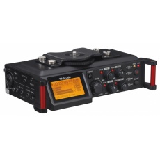 Tascam D-70D rejestrator dżwięku do współpracy z aparatami foto i kamerami