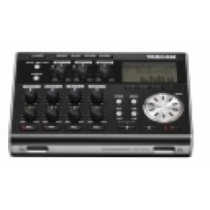 TASCAM DP 004