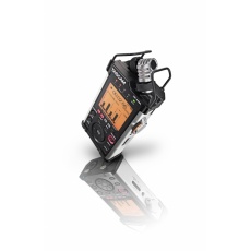 Tascam DR-44WLB 4-ścieżkowy ręczny rejestrator audio z funkcją Wi-Fi